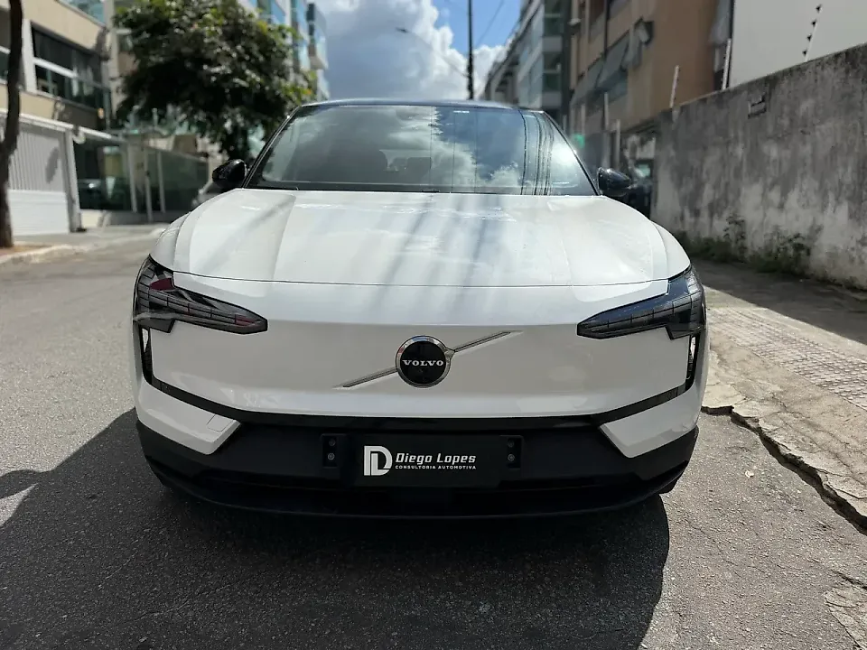 Volvo EX30 - Imagem 2
