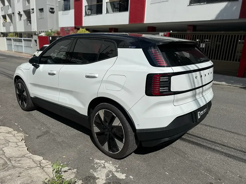 Volvo EX30 - Imagem 4