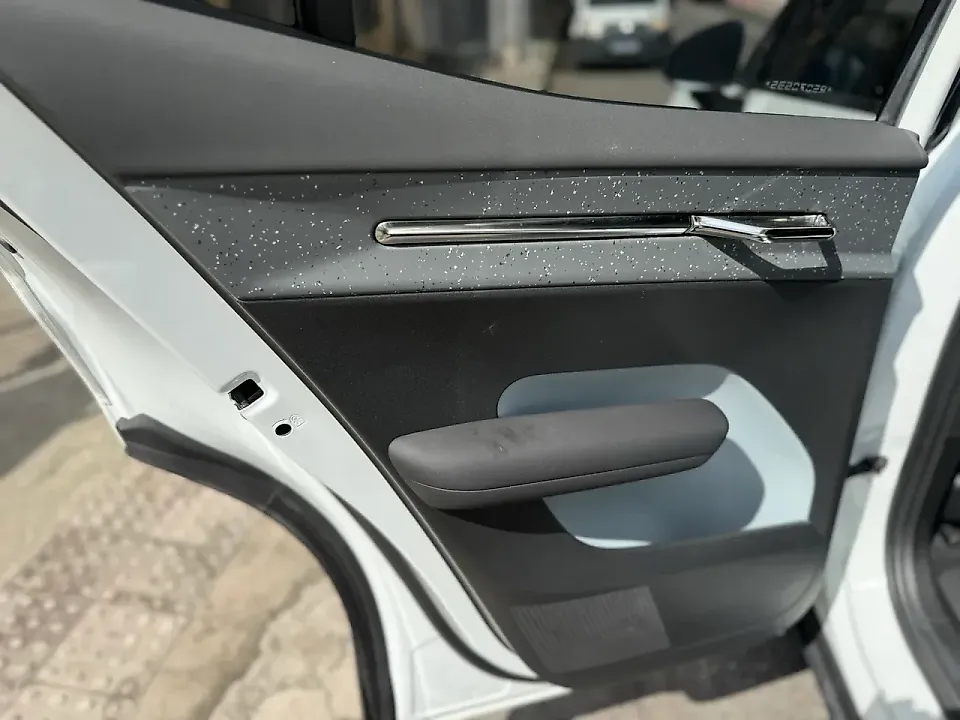 Volvo EX30 - Imagem 10