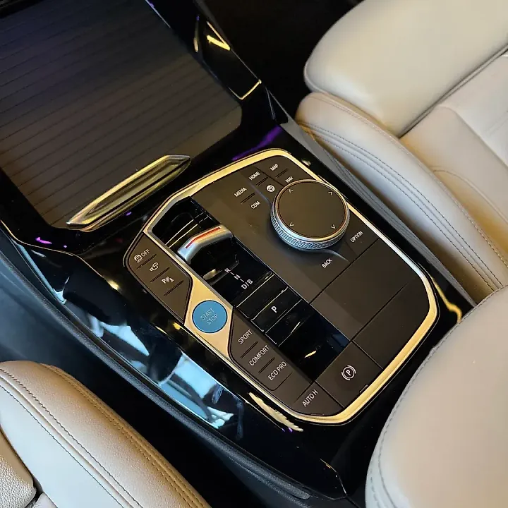 BMW IX3 - Imagem 12