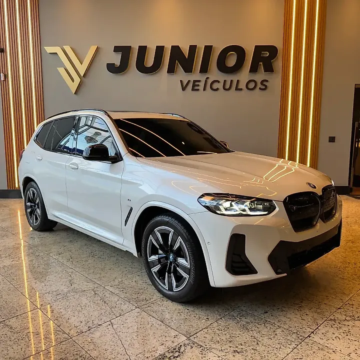 BMW IX3 - Imagem 18
