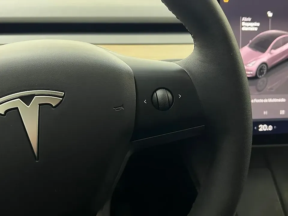 Tesla Model Y - Imagem 12