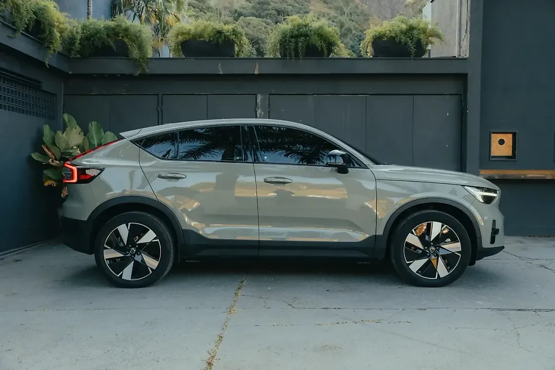 Volvo C40 Recharge - Imagem 4