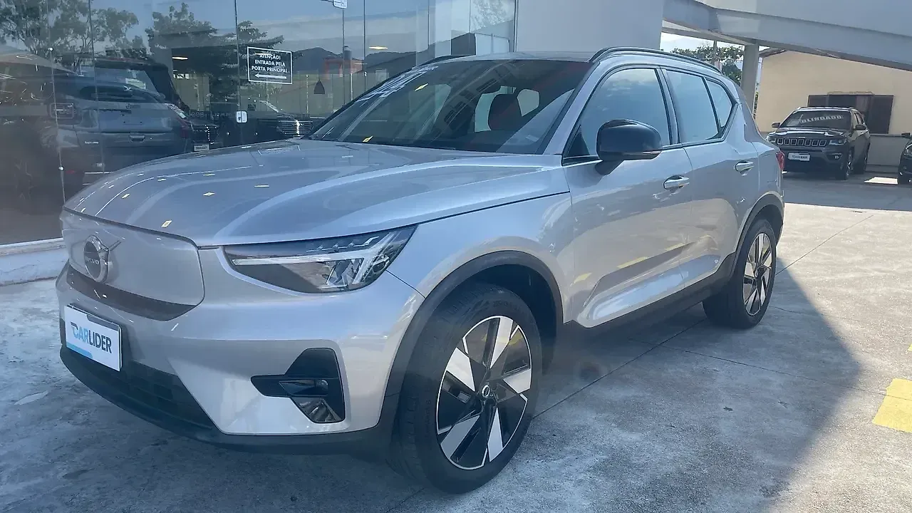 Volvo XC40 Recharge - Imagem 2