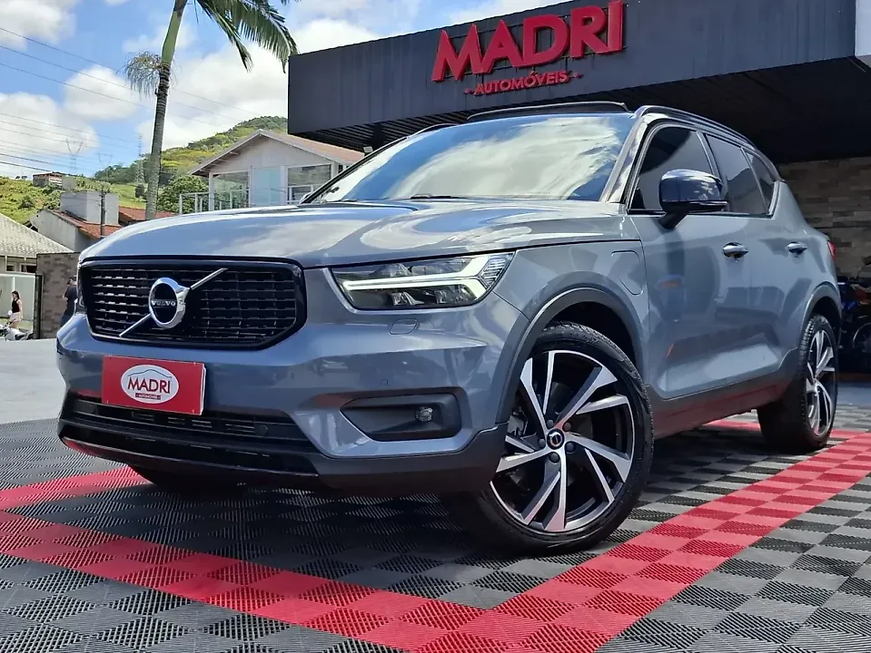 Volvo XC40 - Imagem 1