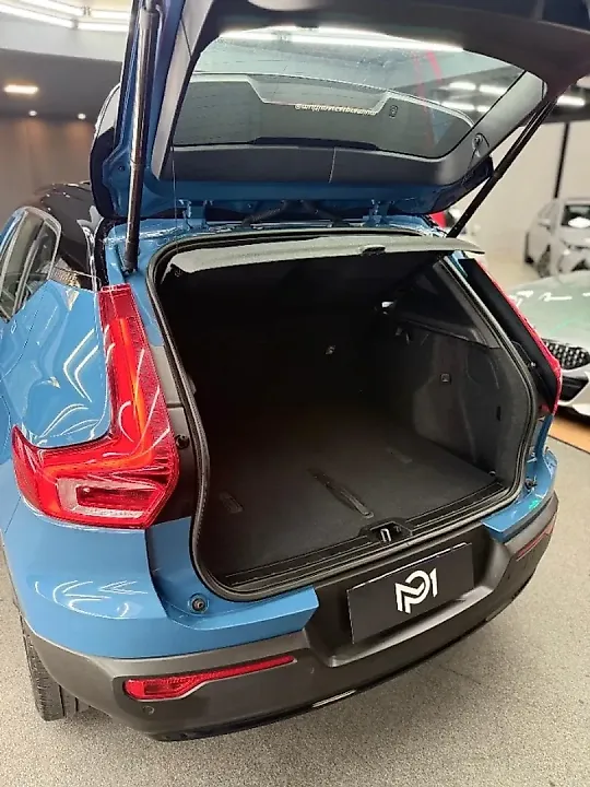 Volvo XC40 Recharge - Imagem 14