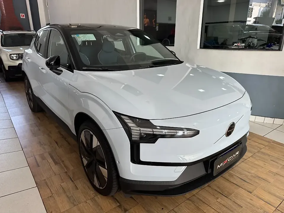 Volvo EX30 - Imagem 2