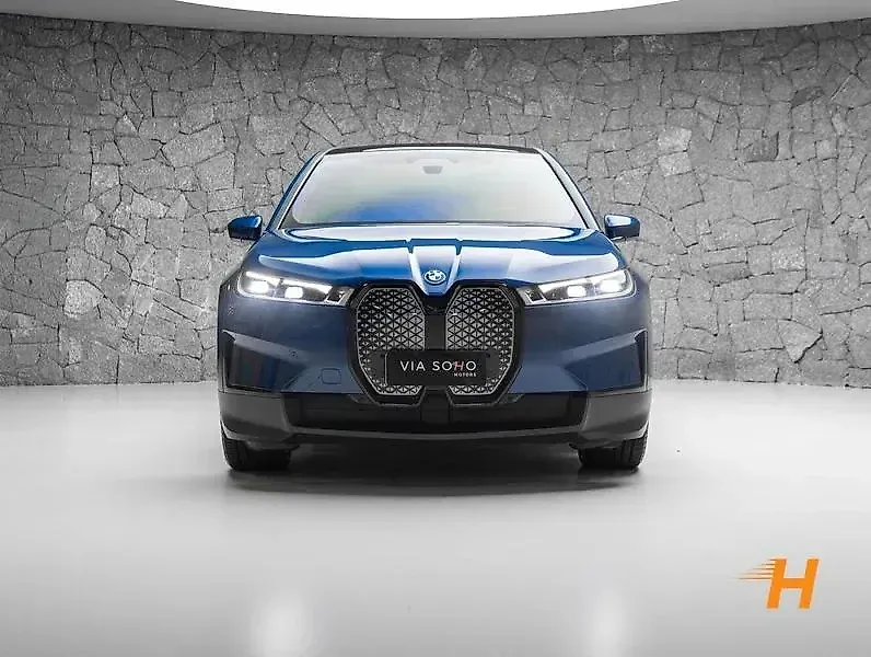 BMW Ix - Imagem 2