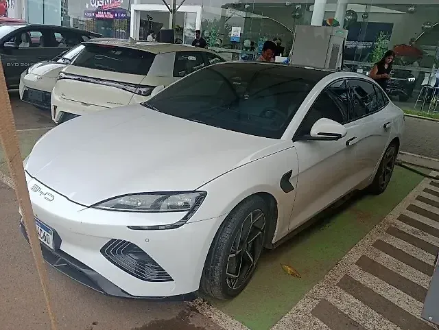 BYD Seal - Imagem 2