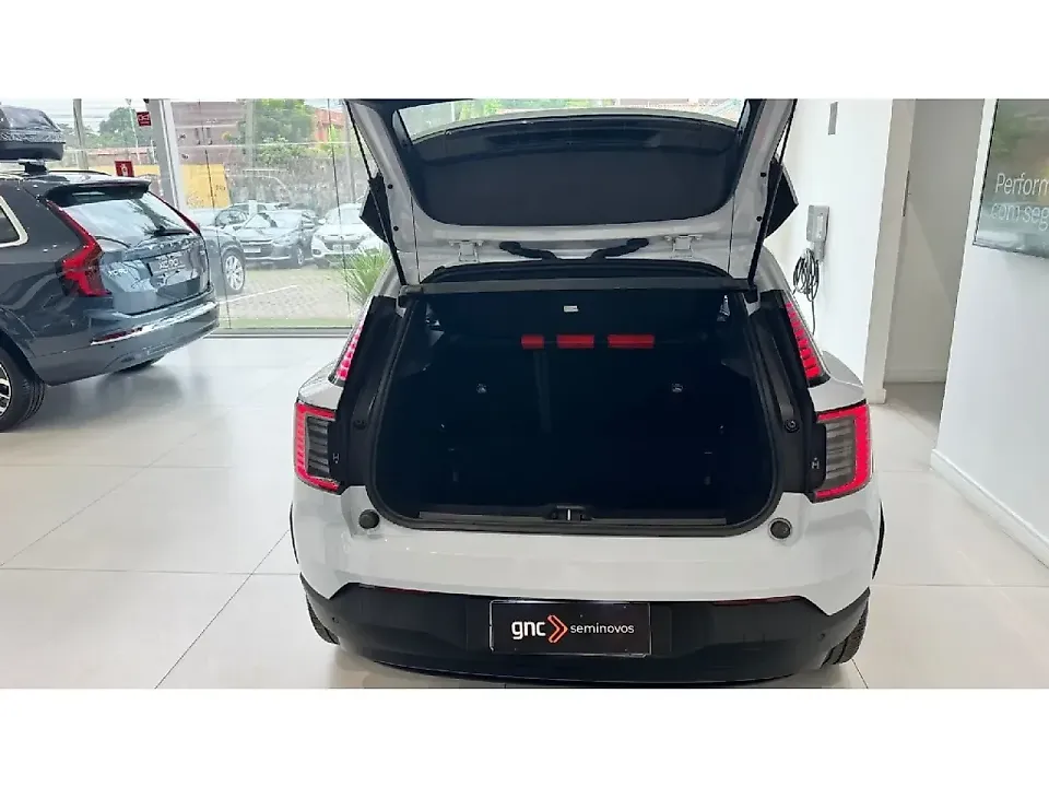 Volvo EX30 - Imagem 8