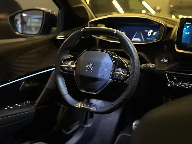 Peugeot E-208 - Imagem 14
