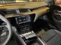 Audi Q8 Sportback E-tron - Miniatura 14