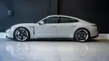 Porsche Taycan - Miniatura 7