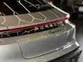 Porsche Taycan - Miniatura 15