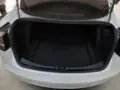 Tesla Model 3 - Miniatura 13