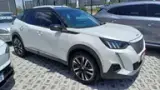Peugeot E-2008 - Miniatura 10
