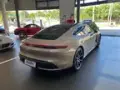 Porsche Taycan - Miniatura 4