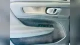 Volvo EX40 - Miniatura 9