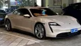 Porsche Taycan - Miniatura 3