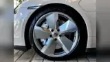 Porsche Taycan - Miniatura 13