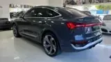 Audi Q8 Sportback E-tron - Miniatura 2