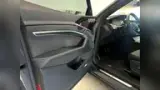 Audi Q8 Sportback E-tron - Miniatura 8
