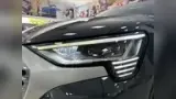 Audi Q8 Sportback E-tron - Miniatura 19