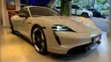 Porsche Taycan - Miniatura 3