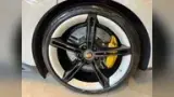 Porsche Taycan - Miniatura 16