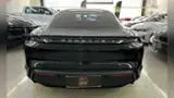 Porsche Taycan - Miniatura 6