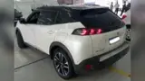 Peugeot E-2008 - Miniatura 5