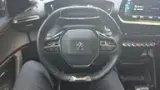 Peugeot E-2008 - Miniatura 15