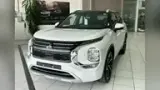 Mitsubishi Outlander - Miniatura 1