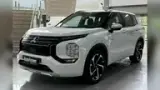 Mitsubishi Outlander - Miniatura 3