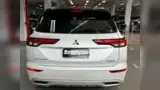 Mitsubishi Outlander - Miniatura 5