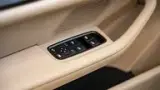 Porsche Taycan - Miniatura 11
