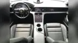 Porsche Taycan - Miniatura 10