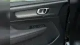 Volvo EX40 - Miniatura 11