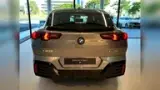 BMW IX2 - Miniatura 5