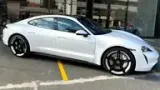 Porsche Taycan - Miniatura 5