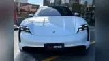 Porsche Taycan - Miniatura 7