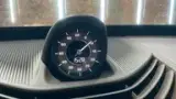 Porsche Taycan - Miniatura 14