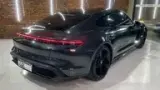 Porsche Taycan - Miniatura 17