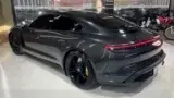 Porsche Taycan - Miniatura 18