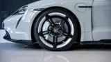 Porsche Taycan - Miniatura 9