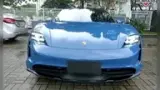 Porsche Taycan - Miniatura 1
