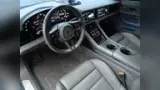 Porsche Taycan - Miniatura 15