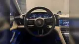 Porsche Taycan - Miniatura 15