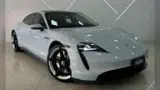 Porsche Taycan - Miniatura 3