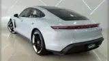 Porsche Taycan - Miniatura 8